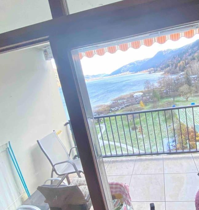 Appartement Mit Seeblick Am Ossiacher See フィラハ エクステリア 写真